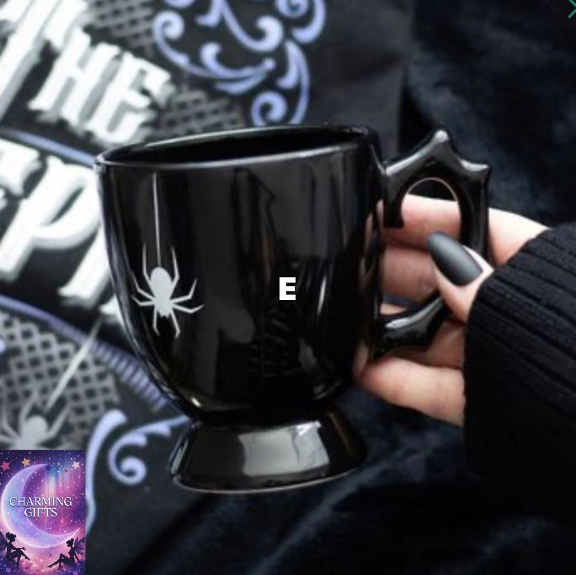 BLACK SPIDER TEACUP
