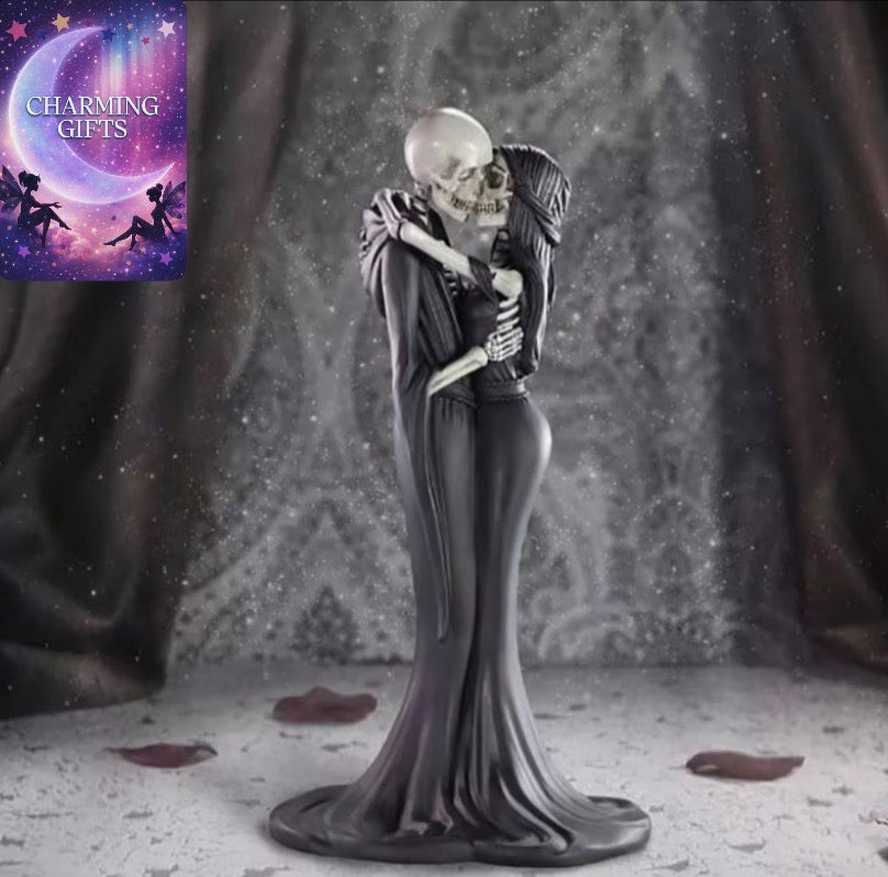 Halloween Skeleton Couple Ornament Gothic Eternal Kiss Revenge Goddess Statue Skeleton Gift