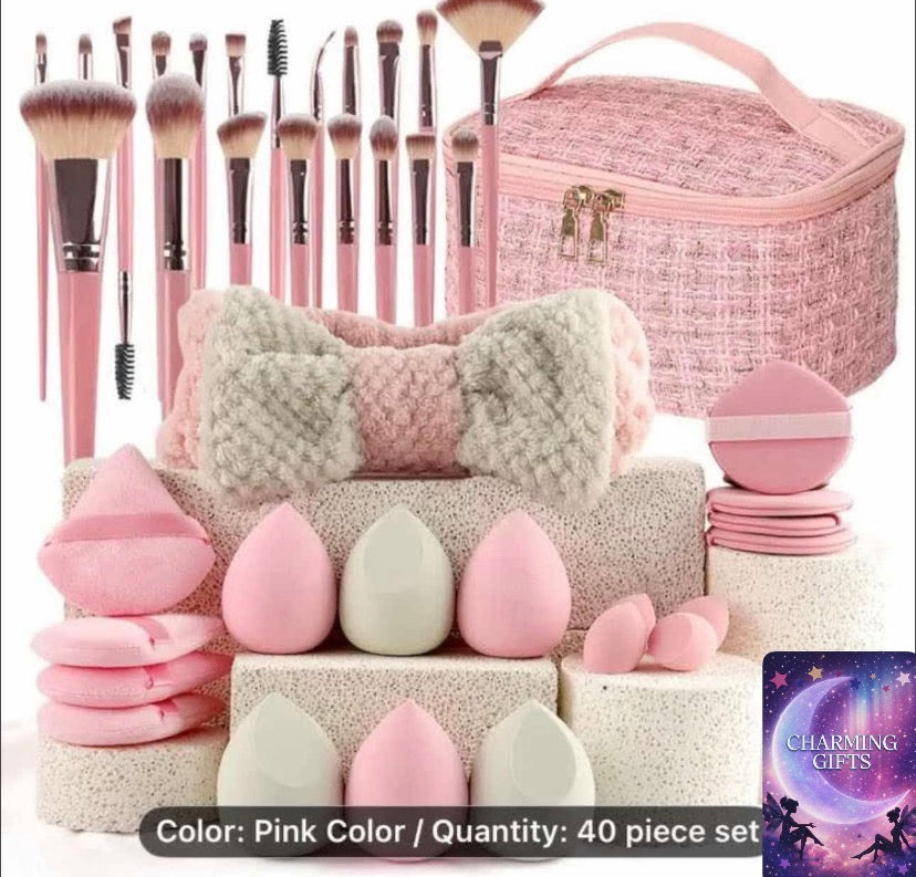 Popular Choice 40pcs of pink makeup kit, the set includes a multi-size soft brush, a variety of makeup eggs, a portable large-capacity travel makeup bag, and a full set of pink 2025 Internet makeup brushes