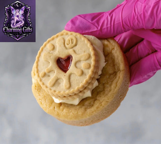 Stuffed Deluxe Cookie with Jammie Dodger