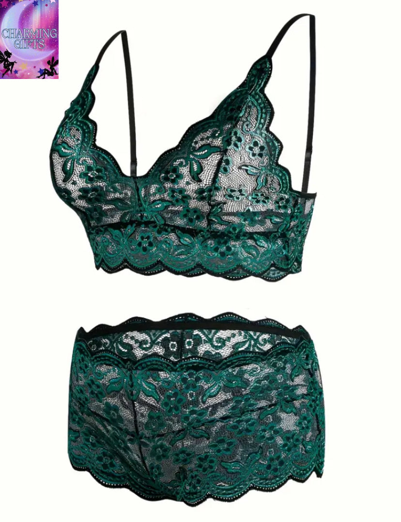 [Sexy Lingerie Set] Semi-Transparent Wireless Comfortable Breathable Bra, Large Size Sexy Lingerie Set with Lace Pattern | Mature Women's Boyshorts