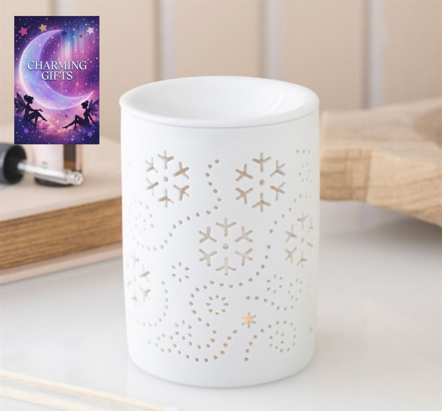 White Snowflake Cut Out Oil Burner and Wax Warmer