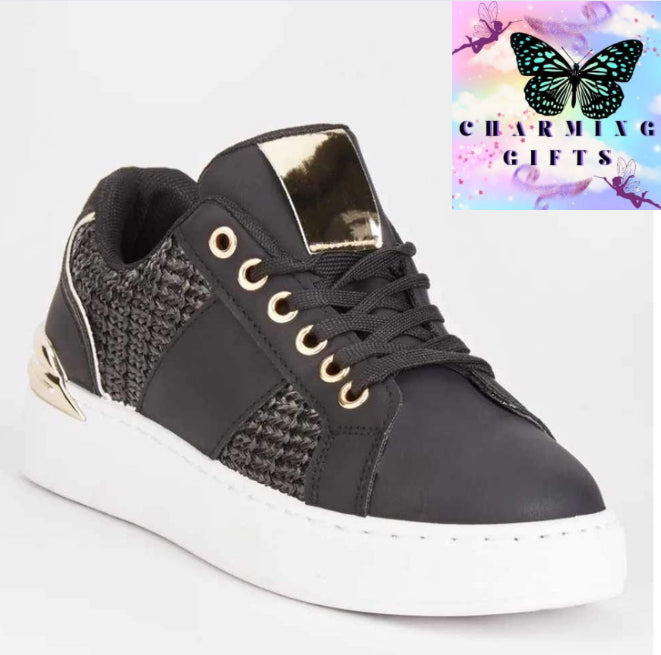 Contrasted Weaved Trainers